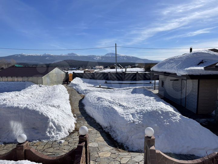 Дом 350 м² на участке 20 сот.