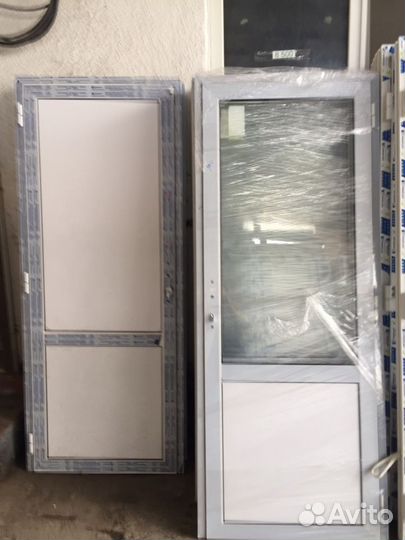 Двери алюминиевые 80х200 с замком