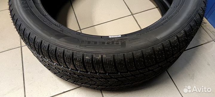 Pirelli Scorpion Winter 305/40 R20 112V