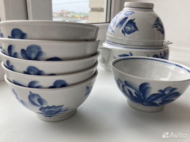 Сервиз чайный, супница, кофейница