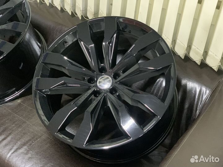 Диски оригинал suzuka black touareg