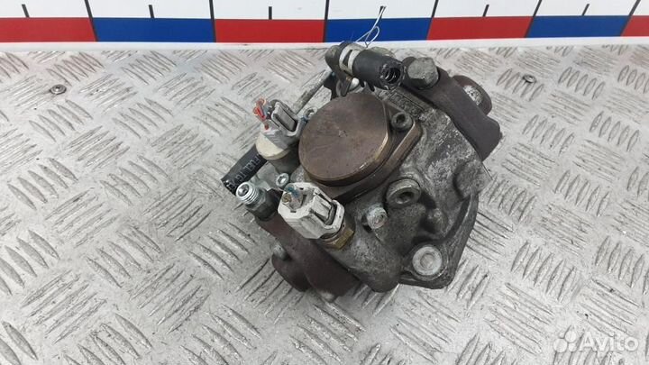 Насос топливный (тнвд) Toyota Avensis