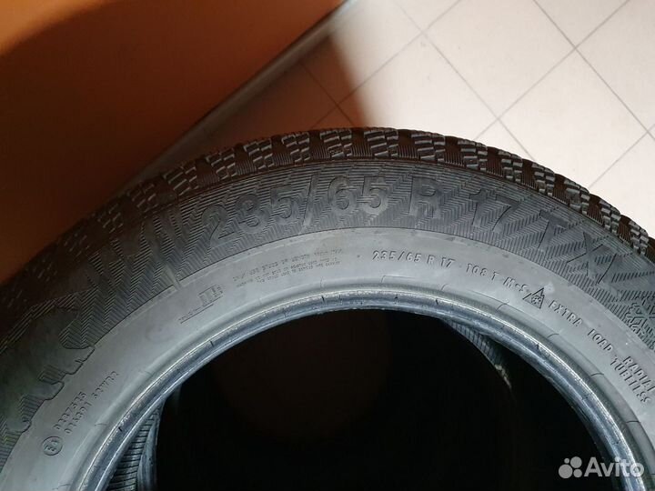 Gislaved Nord Frost 200 235/65 R17