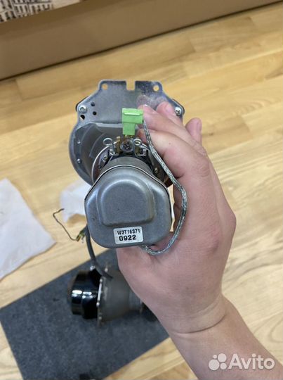 Линзы в фары Pajero 4 (2 штуки)