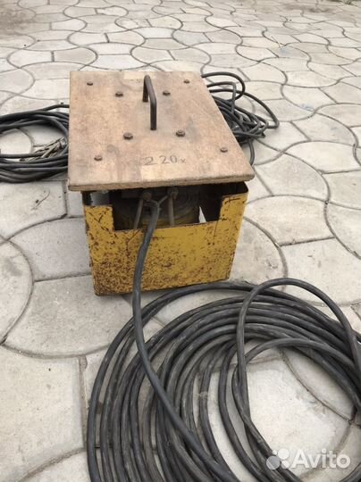 Понижающий трансформатор 220 на 65 вольт(25кг)