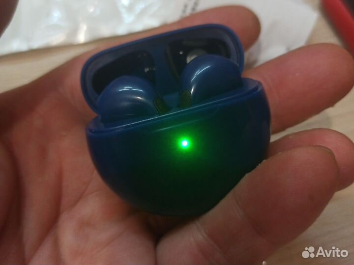 Беспроводные наушники новые