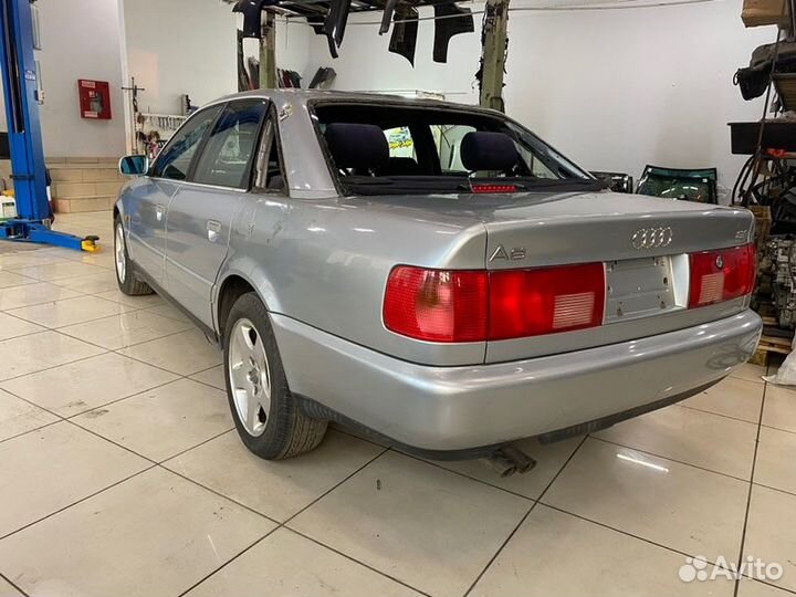 Кронштейн гидроусилителя Audi A6 C4 AAH 1995