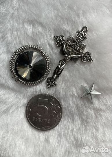 Серьги, заколки и брошка