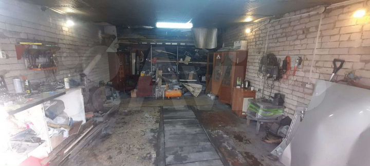 Гараж, > 30 м²