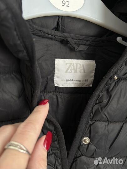 Zara пуховик 92 см