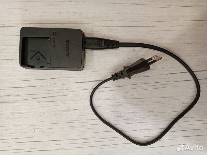 Цифровой фотоаппарат sony cyber shot