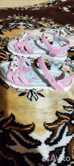 Босоножки для девочки