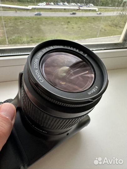 Зеркальный фотоаппарат Canon EOS Rebel T3