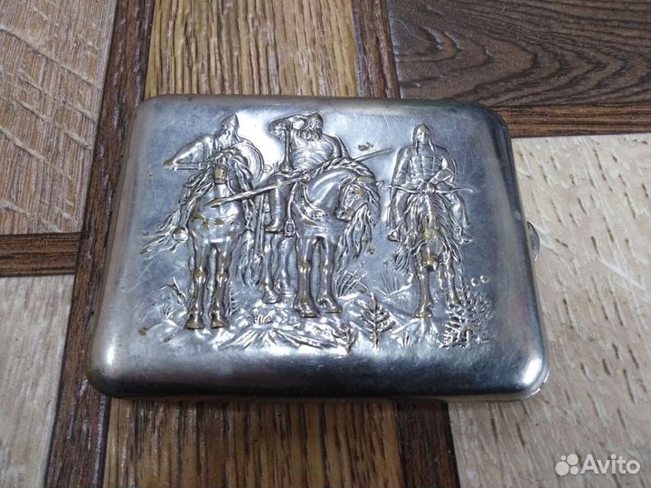 Портсигар СССР три Богатыря