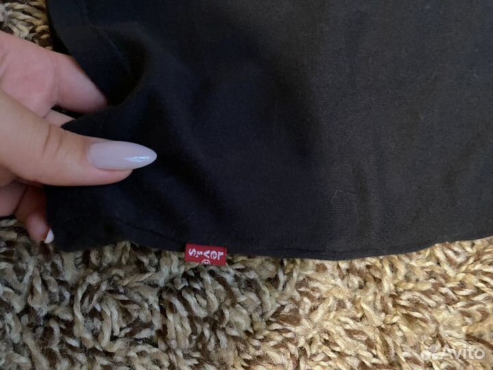 Футболка levis