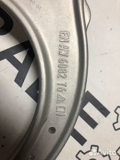 Рычаг перед G-30/11/12 XI L/R верх Р (31106861185)