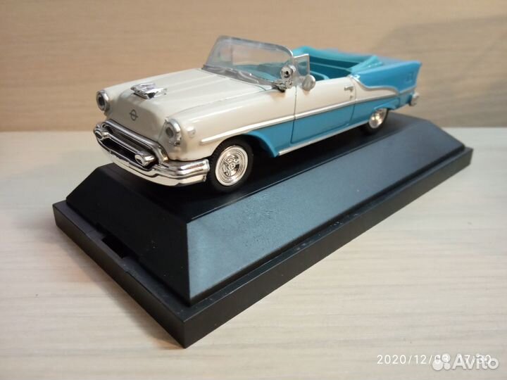 Модели автомашин масштаб 1:43