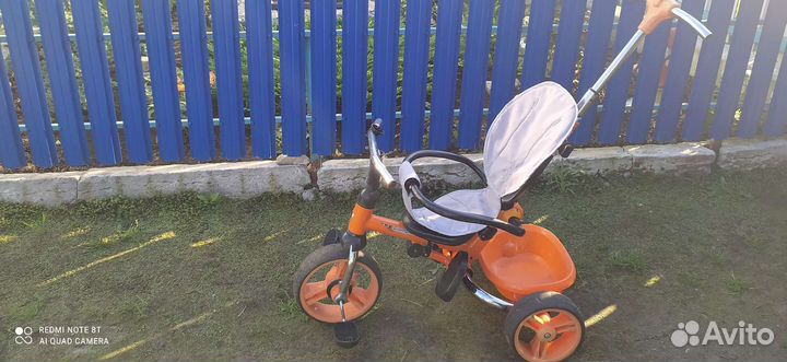 Детский 3х колесный велосипед с ручкой б/у