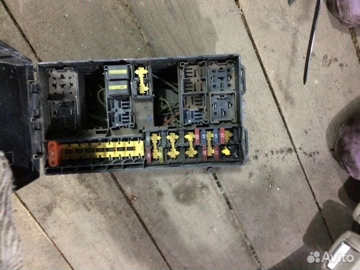 Блок предохранителей Форд Фокус 1 Ford Focus 1