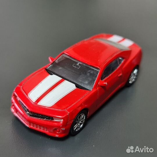 Модель автомобиля hot wheels машинка