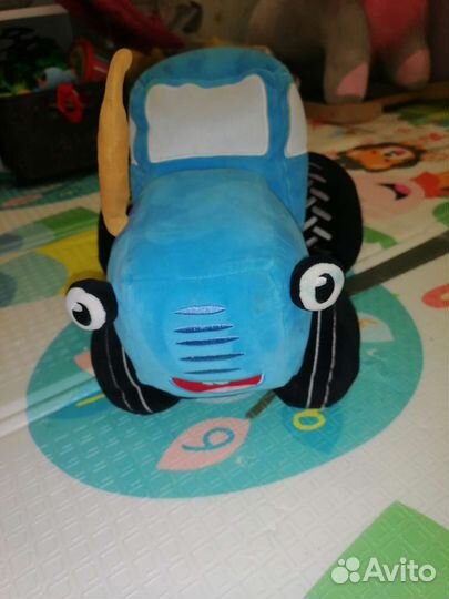 Синий трактор