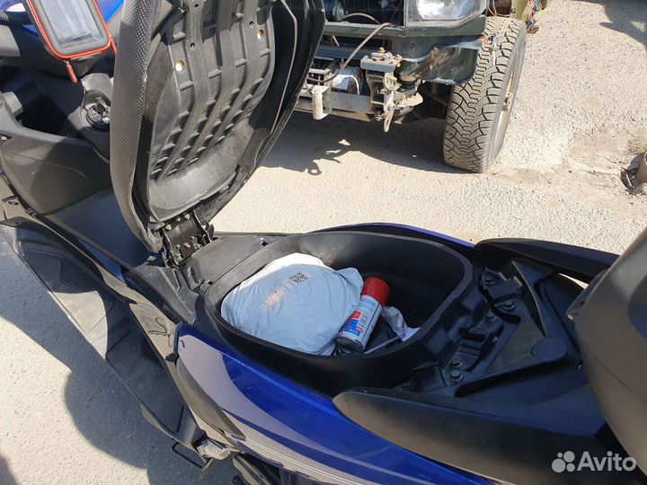 Макси скутер