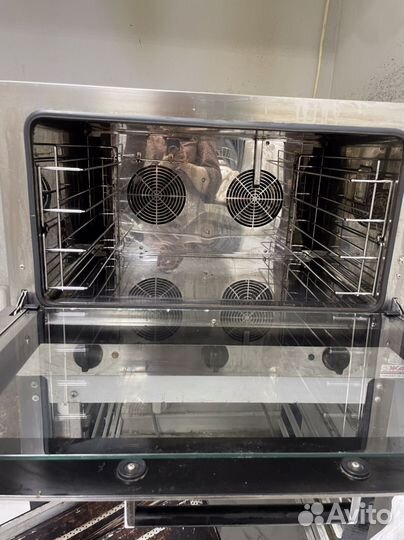 Конвеционная печь Smeg