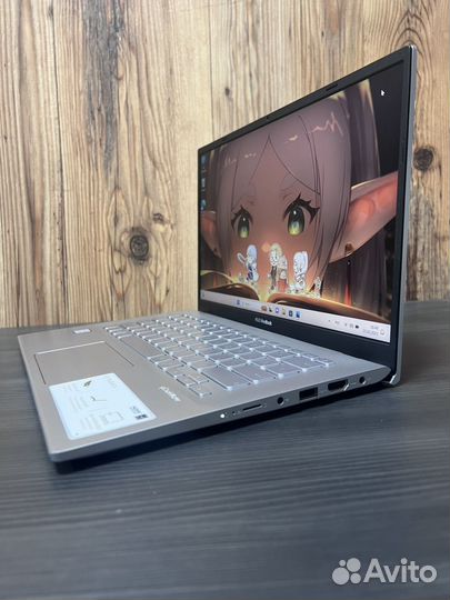 Asus vivobook 14 в отличном состоянии