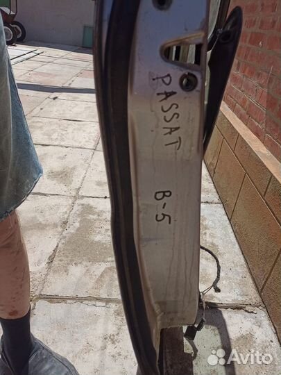 Дверь левая задняя Passat b-5