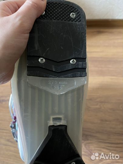 Горнолыжные ботинки женские