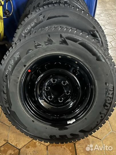 Hankook Winter I'Pike X SUV 225/75 R16 104T