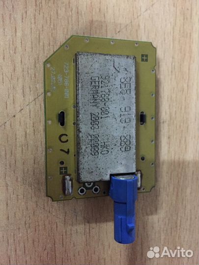 Усилитель антенны Audi A8 D3 4.2