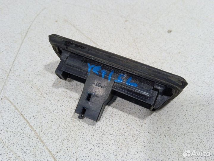 Кнопка Шкода Fabia 2 5J