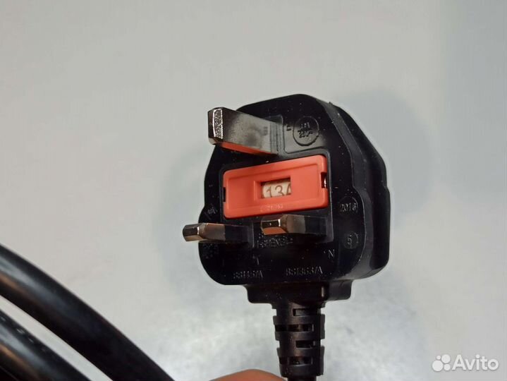 Кабель для компьютера