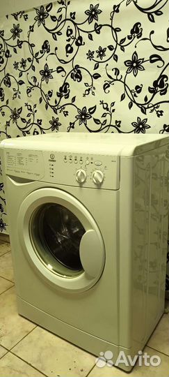 Стиральная машина indesit