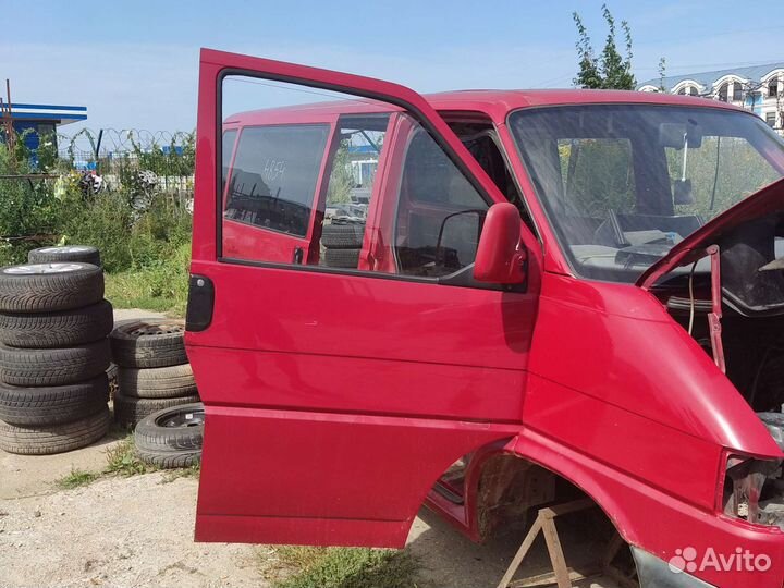 Задний бампер VW T4.Фольксваген Т4