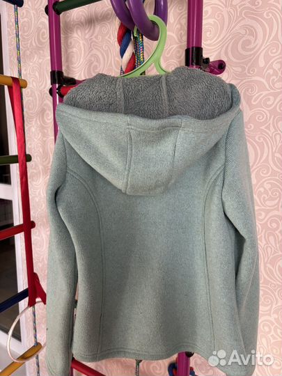 Продам кофту теплую для девочки
