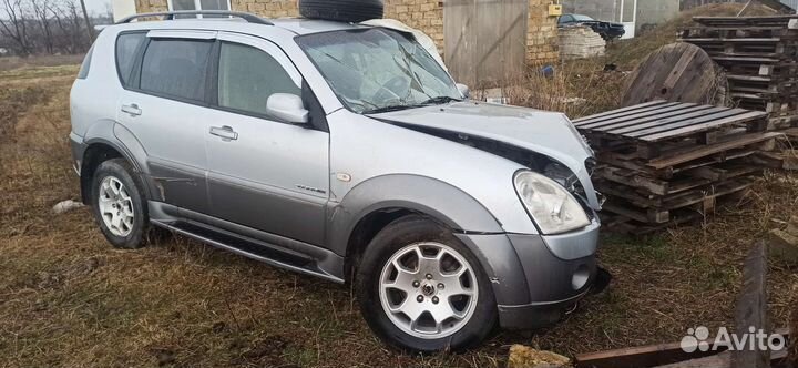 SsangYong Rexton 2.7 AT, 2007, битый, 450 000 км