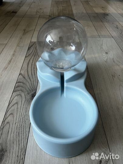 Миска с поилкой для животных