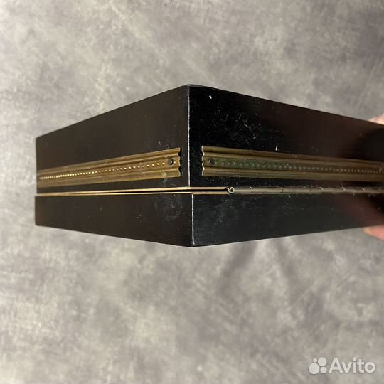 Шкатулка с девушкой СССР чеканка