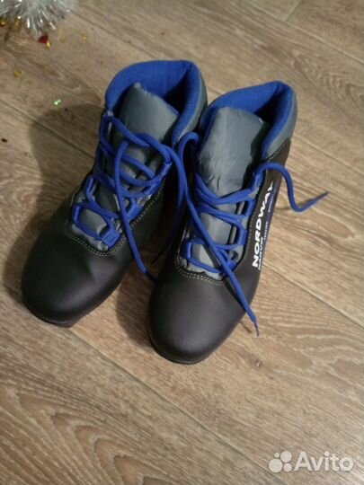 Лыжные ботинки классические