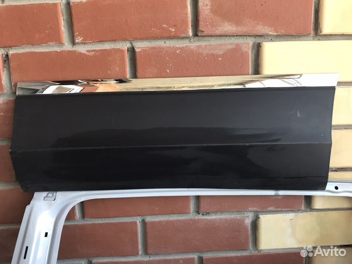 Дверь задняя и накладка Volkswagen Tiguan 2