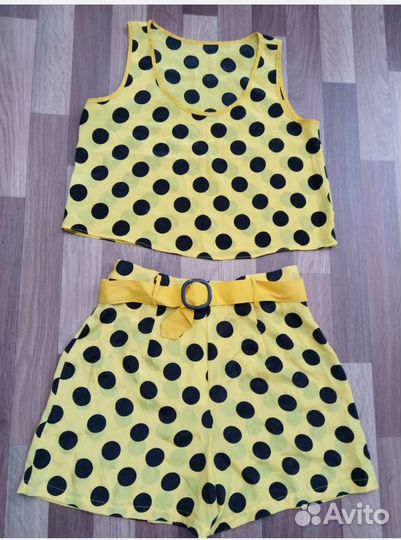 Летний костюм в горох