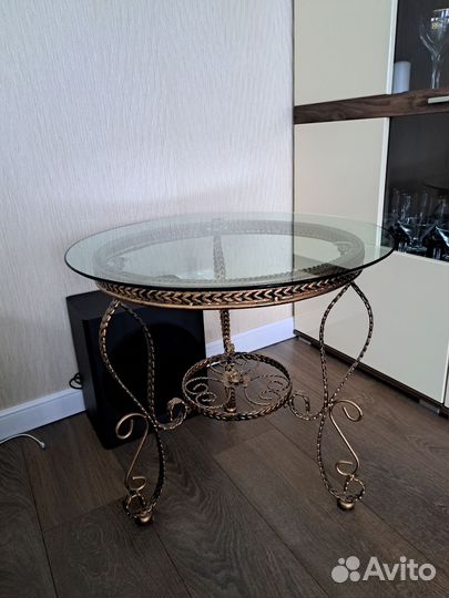 Столик журнальный кованный