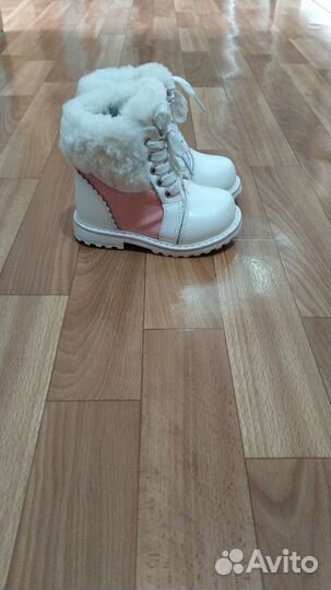 Ботинки для девочки