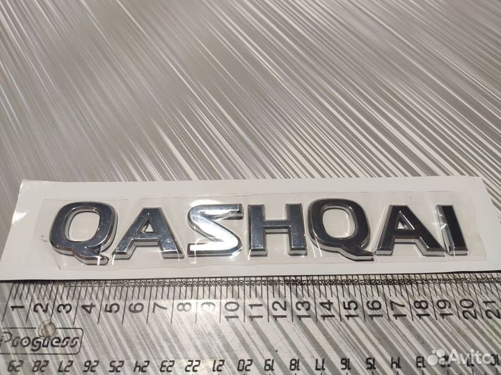 Шильдик Qashqai на зад слово Кашкай