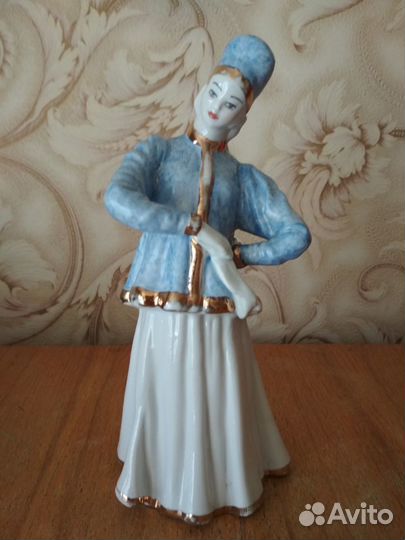 Фарфоровые статуэтки времен СССР