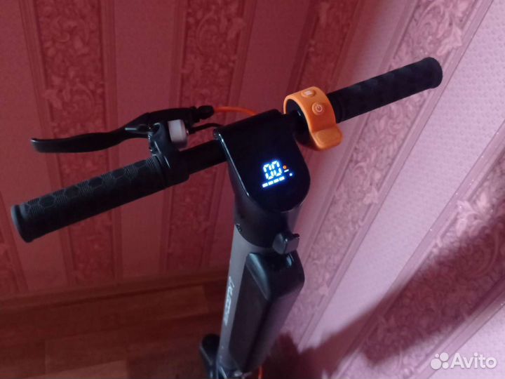 Самокат взрослый электрический бу