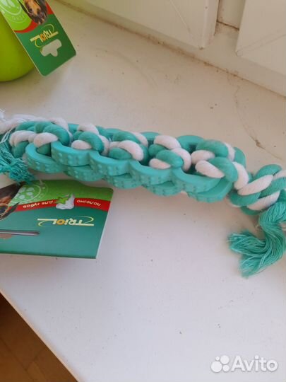 Для собаки игрушки и шлейка