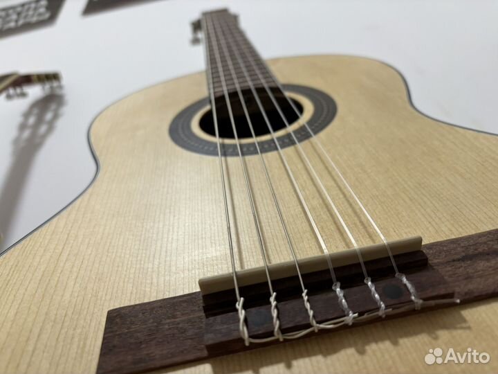 Классическая гитара 3/4